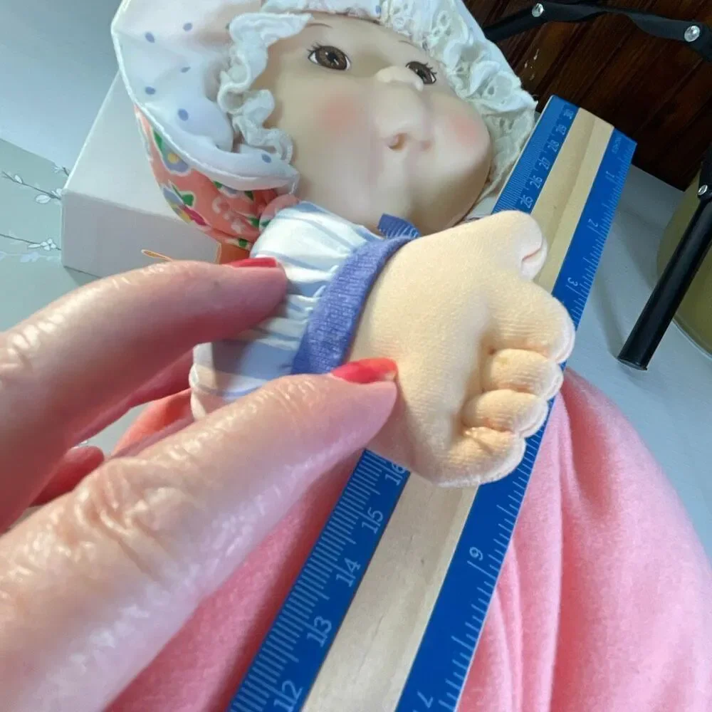 Vintage Cabbage Patch Kids 1995 stuffed rattle doll.